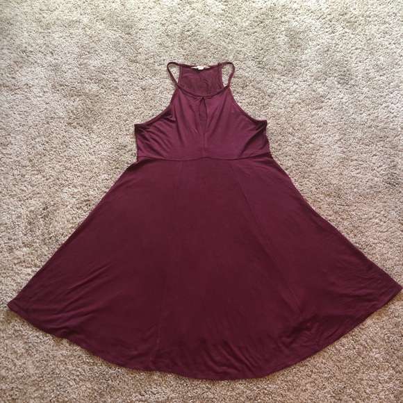 American Eagle Outfitters Dresses & Skirts - American Eagle Soft & Sexy burgundy dress